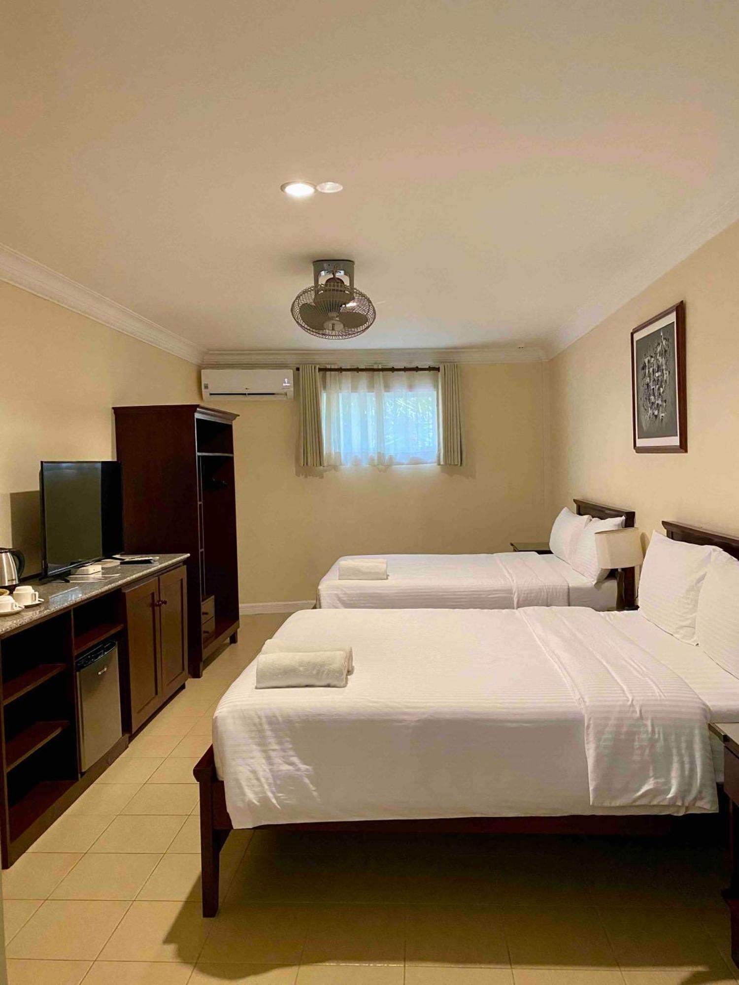 Panglao Regents Park Resort Εξωτερικό φωτογραφία