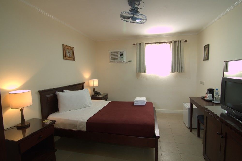 Panglao Regents Park Resort Εξωτερικό φωτογραφία